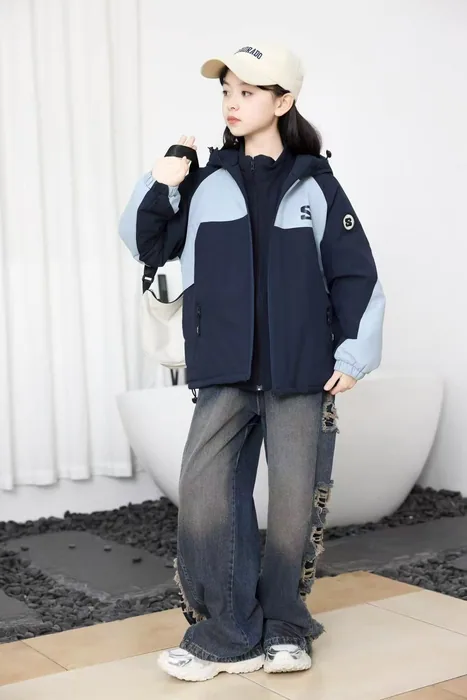 Three-in-one removable charge coat 130-170 all kicked down, big goods in the warehouse — 3/26