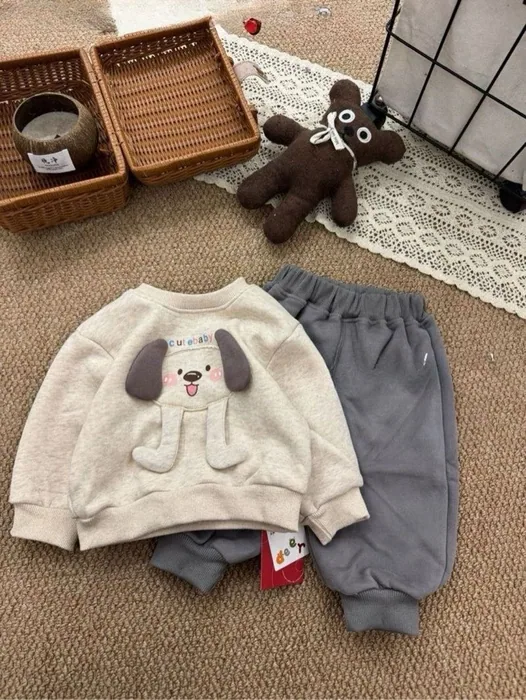 One-piece fleece suit — 11/29