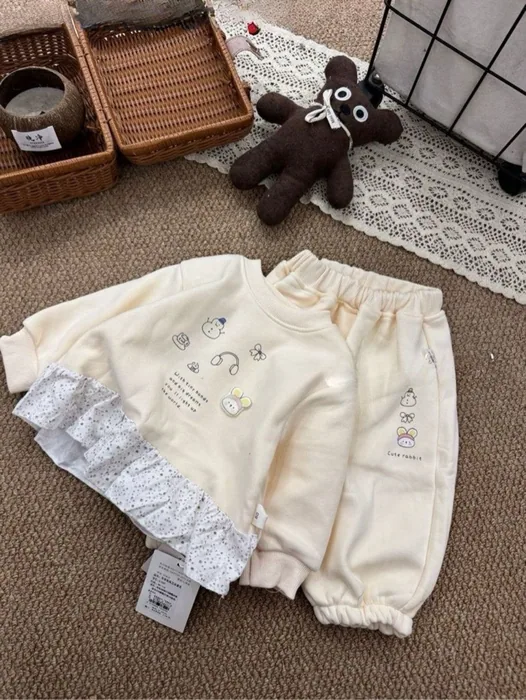 One-piece fleece suit — 28/29